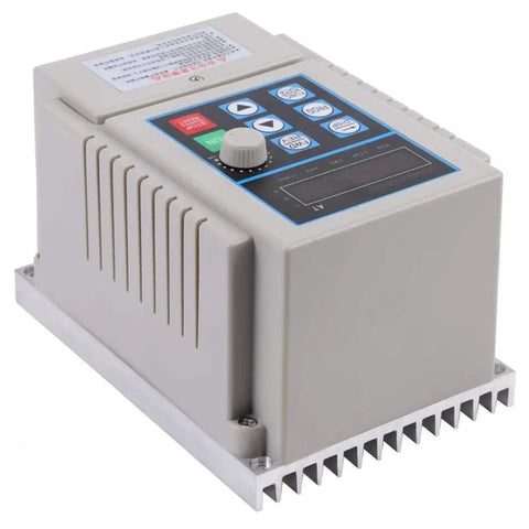 Versatile Variable Frequency Drive For 0.45KW Single Phase Motors 220V 2.5A VFD Speed Controller with wide heat sink