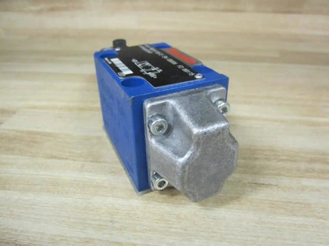 R900415572 Directional Hydraulic Valve 4WMU6E5O With Limit Switch Roller, metal build, ideal for industrial hydraulics, perspective view