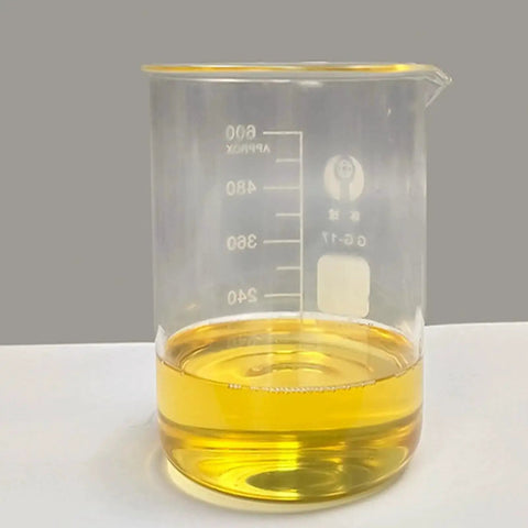 All Purpose Chainsaw Oil 100ml Multi Purpose Synthetic Lubricant With 2X Rust Prevention And Deep Penetration in beaker