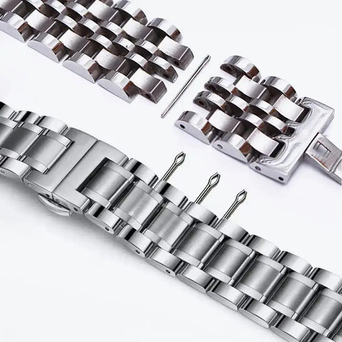Close-up of Stainless Steel Watch Band Spring Bars And Link Pins Kit 360 Pcs Assortment For 6 To 23mm Straps, showing metal pins and links.