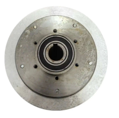 Front view of Magnetic Powder Clutch And Electromagnetic Brake For Industrial Automation, DC24V 30W for heavy machinery.