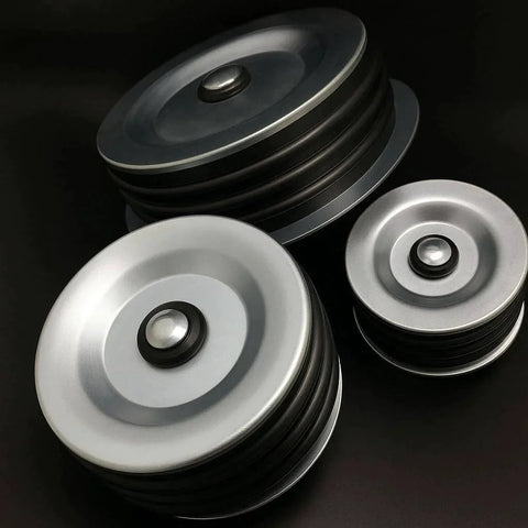 Top view of 4 Inch Mechanical Pipe Test Plug With Galvanized Screw And Steel Wing Nut End Of Pipe Gripper Expanding Rubber Stopper