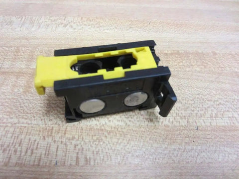 Manifold P-027050-00001 replacement for Bosch Rexroth systems, compact single block with valve-mounting ports, top view
