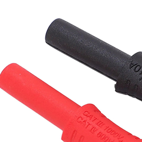 Two 4 mm insulated banana connectors (red and black), female-to-female couplers with PVC sleeves.