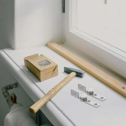 Smooth Action KALLORY 2 Piece 304 Stainless Steel Shaft Hinges With 90 Degree Torque 2.0 Nm Friction Damping on windowsill
