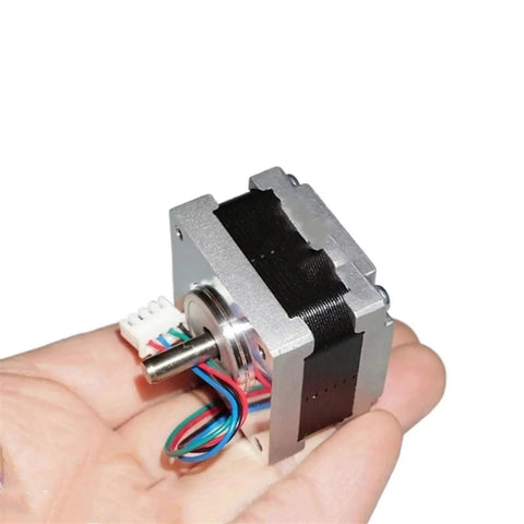 1.8 Degree Nema 16 Flange Stepper Motor 39x39mm 12 To 24V DC 0.7A 0.2Nm Holding Torque 2 Phase 4 Wire 5mm Shaft in hand