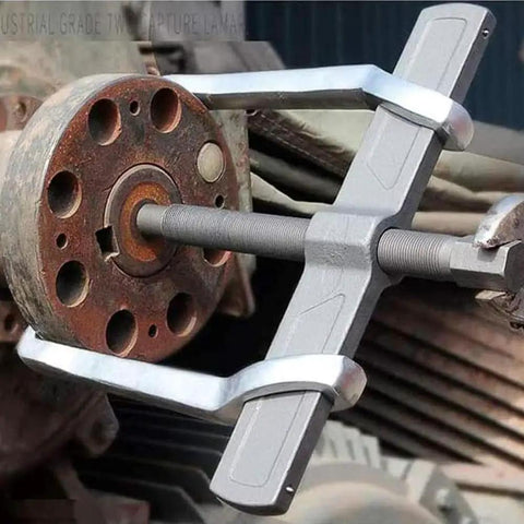 10 Inch Two Jaw Gear Puller For Removal Of Pulleys, Flywheels And Bearings installed on machinery, chrome vanadium steel