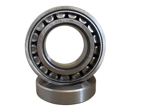 Rear Wheel Bearing Kit Set10 U399 U360L Replacement For AMC Model 20 Dana 44 Rear Non Rubicon JK And Nissan M226 Jeep Wrangler JK 2007 2018 Ready To Roll. Close-up of wheel bearing and race.