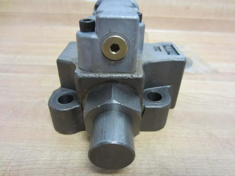 Hydraulic K3 1500 PSI Pressure Regulator Valve Single tank relief with 4-bolt mount, industrial fluid-power control valve front view