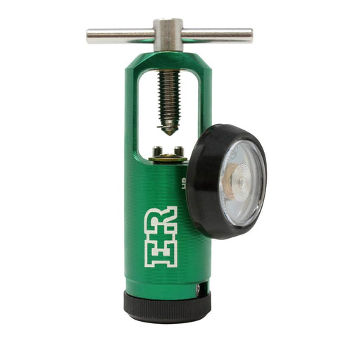 Ever Ready first aid oxygen regulator, green metal body with CGA-870 gauge and wrench key