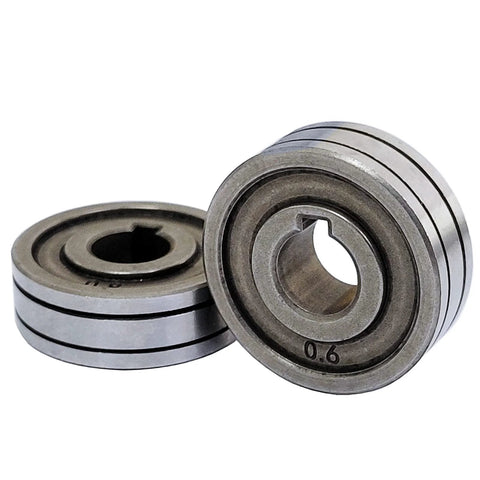 Two 30mm knurled wire feed rollers for SSJ-29A wire feeder; steel, for 0.6/0.8 mm welding wire.