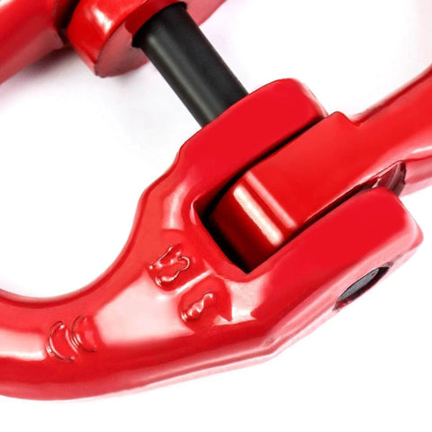 Close-up of red G80 Alloy Steel Hammerlock Coupling Link Five Sixteenths Inch Safety Chain Connector