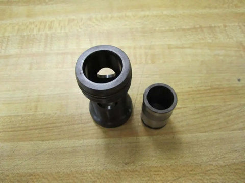 Components of MSR 20 KE-15 Repair Kit R900346859 for hydraulic servo systems displayed on wooden surface.