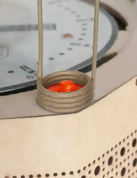 Close-up of Induction Heater Kit 1100W 110V No Flame Rapid Heat For Rusty Nuts And Bolts Bolt Removal Tool apparatus.