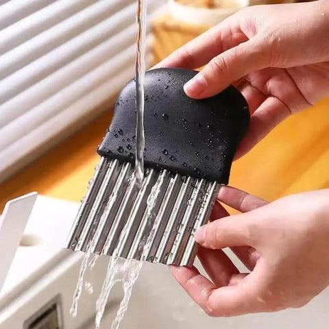 Crinkle Cutter Upgraded Stainless Steel Crinkle Knife For French Fries And Potato Chips Safety Kitchen Tool 1pc being washed