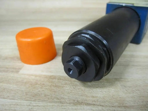 Close-up of Bosch ZDR6DB2-43/75YMV/12 sandwich plate pressure-reducing valve, nominal size 6, direct-operated, with cap.