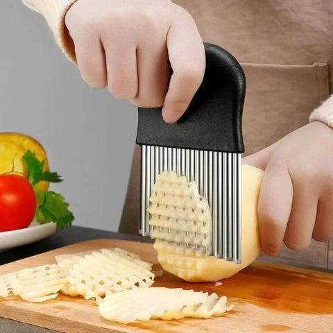 Crinkle Cutter Upgraded Stainless Steel Crinkle Knife For French Fries And Potato Chips Safety Kitchen Tool 1pc used on potato