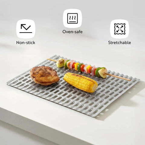 Foil Lux Disposable Grill Liners 19.7 By 12 Inch Nonstick Aluminum Grill Sheets with food display, showing oven-safe and stretchable features.