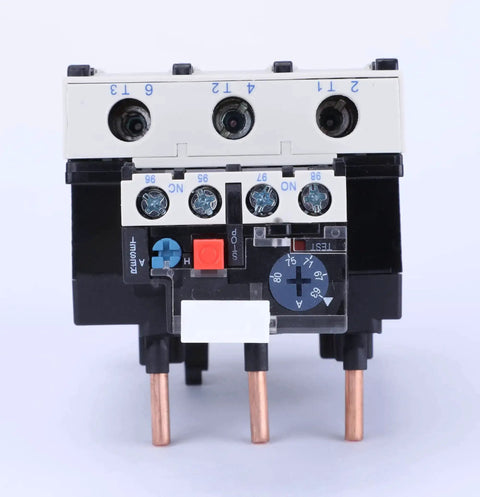 Front view of Thermal Overload Relay For Motor Protection 28-36A, Auto And Manual Reset, compact industrial device with copper terminals
