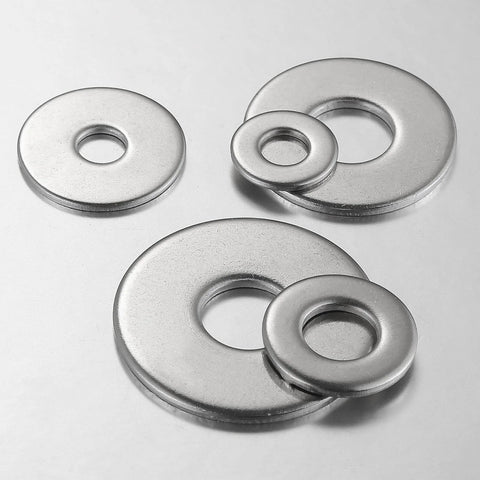 Assorted stainless steel flat washers (4 pcs), 304 grade for screws and bolts