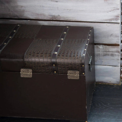 Side view of wooden chest with 20 Pack Antique Copper Mini Hinges With Screws 1 Inch Rounded Corner Iron Hardware.