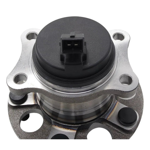 Close-up of Rear Wheel Bearing And Hub Assembly Beefed Up For Hyundai Elantra Ioniq And Kia Forte with OE Like Fit