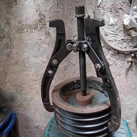 10 Inch Gear Puller Workhorse With 3 Jaw And 2 Jaw Convertible Design Reversible Jaws For Pulley Gear Bearing Flywheel Removal