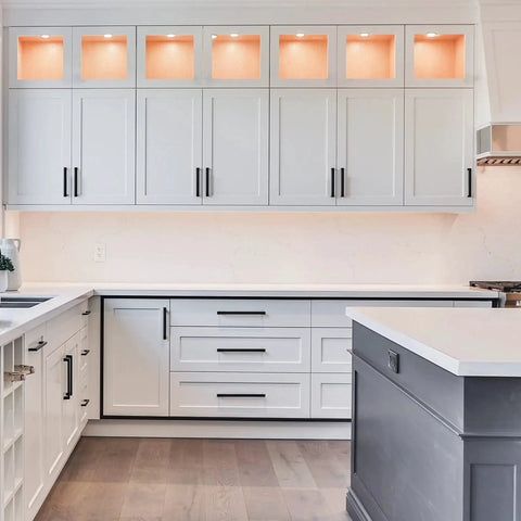 Modern kitchen with 20 Pack 7-1/2 Inch Square Kitchen Cabinet Handles Matte Black Pulls For Cupboard And Drawer installed.