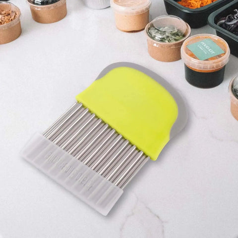 Crinkle Cutter Knife With Wavy Blade For French Fries And Veggies, Stainless Steel Potato Carrot Chip Cutter with easy grip plastic handle.