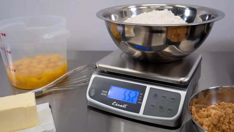 Heavy Duty Spill Proof Digital Kitchen And Industrial Scale With 66 Lb Capacity Dual Front And Rear Display Stainless Steel NSF Certified Pro Grade Precision For Everyday Kitchen And Heavy Duty Use displaying weight of flour