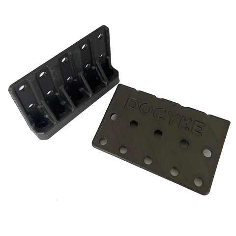 Plastic mounting brackets for Beefy 550kgcm High Torque RC Servo And Motor 2 In 1 Digital Servo 16V To 24V.