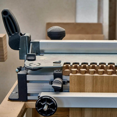 8 Pack T Track Knob Kit With Star Knobs And 1/4-20 X 1-1/4 T Slot Bolts For Woodworking Jigs And Fixtures in use on equipment
