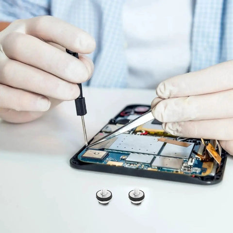 Installing M3 Black Hard Drive Screws 10 Pack 8x8.7mm for laptop repair showcasing shock-absorbing design