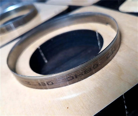 Close-up of Heavy Duty Pro Grade Round Circle Cutting Mold For Leather Crafts 120mm with precision steel blade on wooden surface