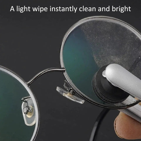 Portable Eyeglasses Cleaner Kit With Microfiber Cloths cleaning lenses, showing dusty and cleaned areas on glasses.