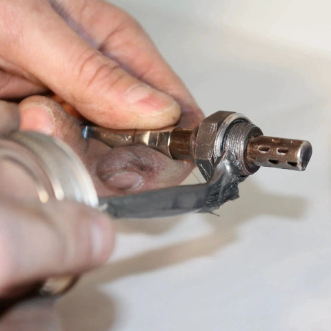 Applying Nickel Anti Seize Lubricant For Extreme Heat And Tough Metals Up To 2400 Degrees Fahrenheit Protecting Stainless Steel