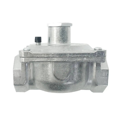 Front view of Natural Gas Regulator With Three Quarters Inch FNPT Inlet And Outlet, used for grills and generators.