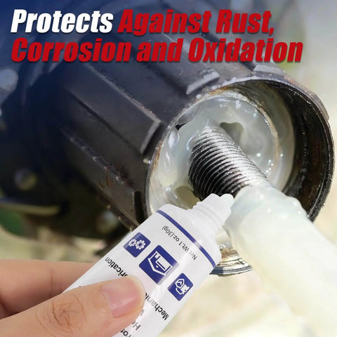 Applying Multi Purpose Lithium Grease For Automotive Bike And Garage Gear Lubricant High Temp Heavy Duty NLGI 2 With Brush