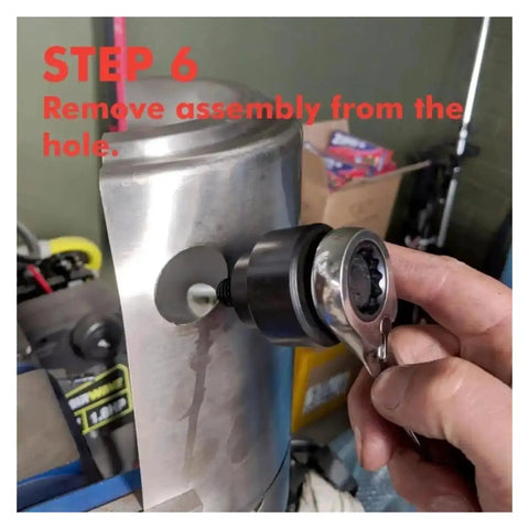 Using 22mm And 20mm Hole Punch Kit With Knockout Die And Punch Set For Metal Cutting on pipe in workshop step 6