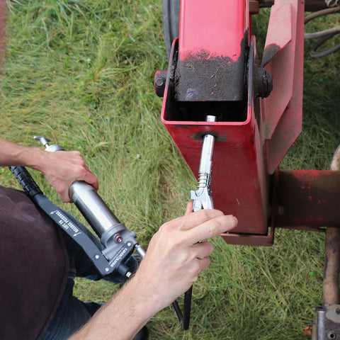 LockNLube Grease Gun Coupler XL, universal fit, extra reach for recessed grease fittings