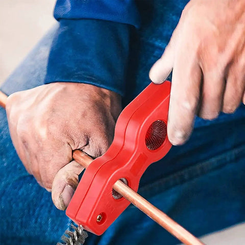 Person using Two Pack Four In One Copper Pipe Cleaner Kit For Plumbing Deburring And Soldering With Half And Three Quarters Inner Brushes