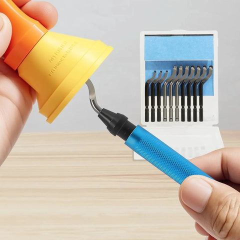 Deburring Tool Set for 3D Printing and Plastic Models with 18 Piece Blade Pack, multiuse tool on plastic model