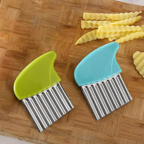 Crinkle Cutter Set With Stainless Steel Waffle Blade Two Pack Veggie Cutter for Potatoes Carrots Lettuce and Butter Green and Blue