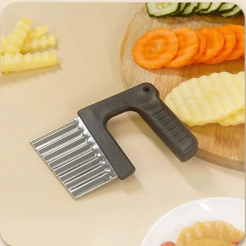 Stainless Steel Crinkle Cutter Set For Veggies And Cheese 2 Wavy Cutters And 2 Straight Cutters Multi Functional Kitchen Slicers With Non Slip Blades Ideal For Potatoes Carrots Chips And Cheese Snacks Multicolor Pro Grade For Home Cooks And Party Snacks.