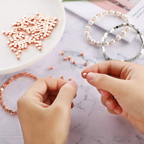 Hands crafting with assorted spacer beads kit with 3000 pieces including 4mm faceted rondelle cube beads for DIY jewelry making