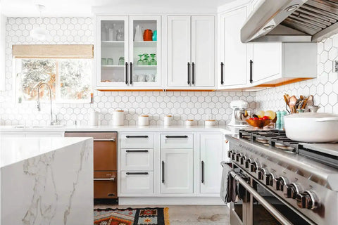 Modern kitchen with T Bar Cabinet Pulls 10 Pack 7-1/2 Inch Hole Center Oil Rubbed Bronze Drawer Handles installed on white cabinets.