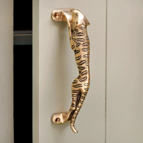Vintage Style Interior Door Pull Handle 1 Piece in Antique Brass and Gold Finish, rust-resistant jaguar design for doors and furniture.