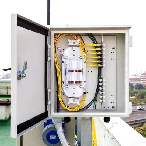 Fiber Optic Coupler FC APC Round Single Mode Simplex Cable Adapter for network and internet in a distribution frame