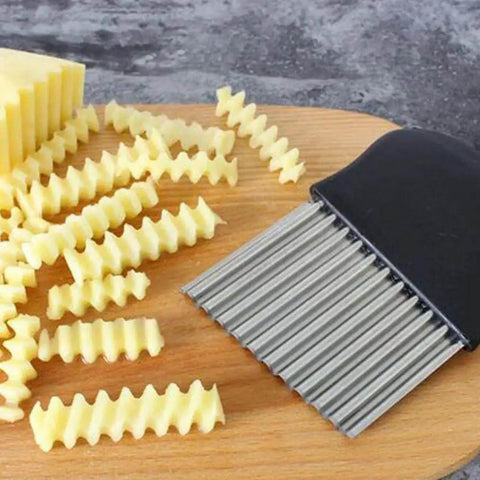 Crinkle Chopper Set Of 2 For Waffle Fries And Veggies, Stainless Steel Blade With Plastic Handle, slice potatoes.