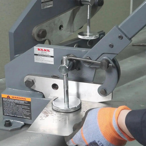 No Fuss Effortless 5 Inch Metal Shear With Long Lever Handle For Heavy Duty Sheet Cutting On Steel Copper And Aluminum Ideal For Auto Repair DIY Workshops HVAC Duct Trimming And Fabrication Arch Top Design Reduces Strain And Speeds Up Every Cut HS5 close-up view in use cutting sheet metal